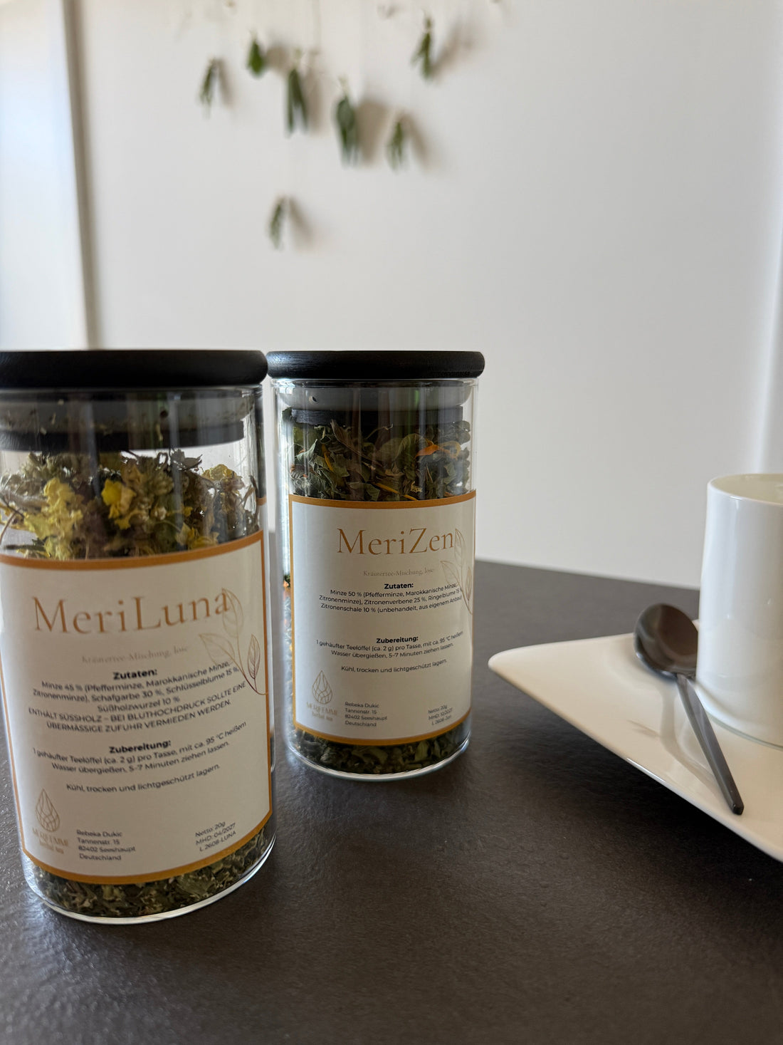 Wie lange ist loser Kräutertee haltbar?